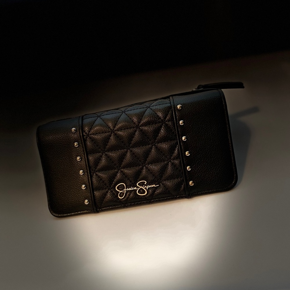 Women’s Jessica Simpson Wallet!